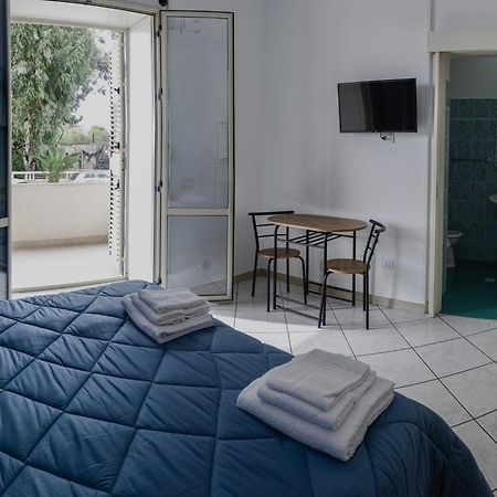Bed and Breakfast In Riva Al Mare Гела Экстерьер фото