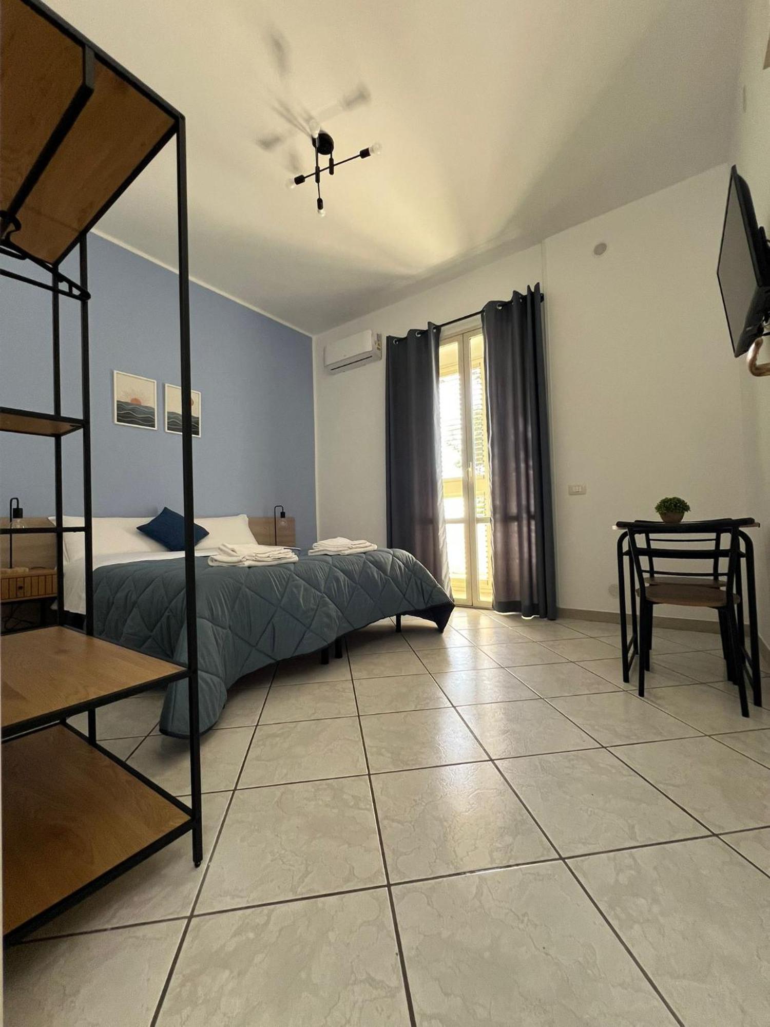 Bed and Breakfast In Riva Al Mare Гела Экстерьер фото